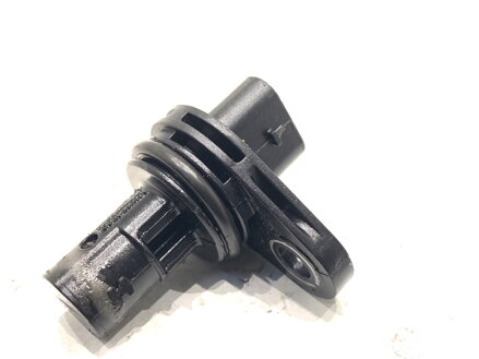 Čidlo polohy hřídele BMW 5 (G30, F90) 2016 - 2022 8697982