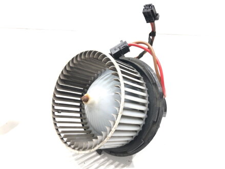 Ventilátor topení Mercedes-benz CLS Shooting Brake (X218) 2012 - 2017 V7771001