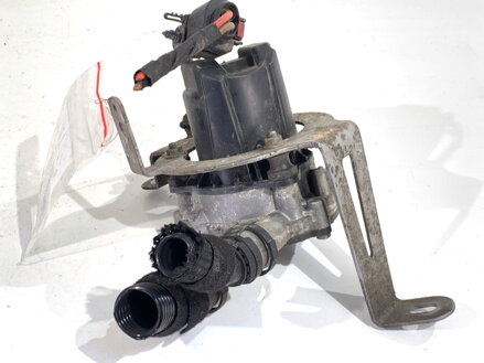 Čerpadlo vzduchu sekundárního Audi A3 Limousine (8VS, 8VM) 2013 - 2022 04E959231A