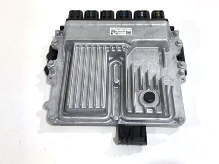 Řídicí jednotka motoru Land Rover Range Rover Evoque (L551) 2018 - 2022 R8A2-12B684-VAB 0281040039