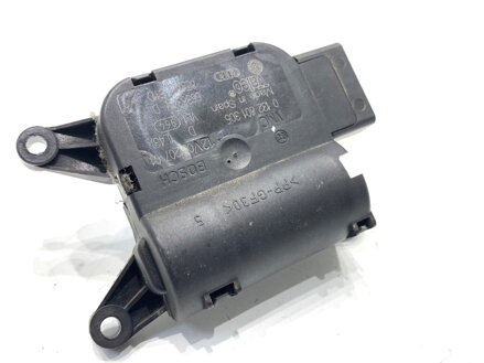 Motor radiátoru topení Audi A4 B7 Avant (8ED) 2004 - 2008 8E1820511D