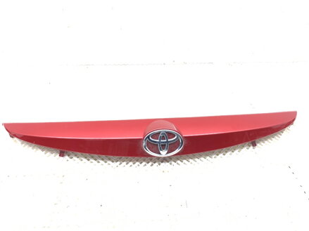 Lišta víka kufru zadní Toyota Auris (_E18_) 2012 - 2018 76811-02790
