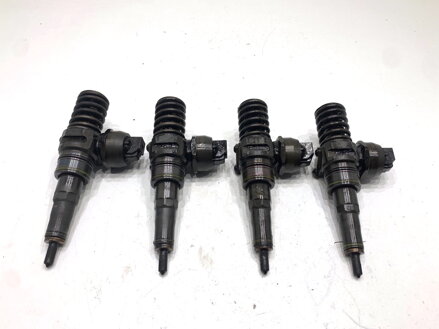 Vstřikovače sada VW Passat B6 Variant (3C5) 2005 - 2011 038130073BK