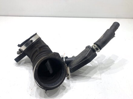 Vzduchové potrubí Renault Arkana I (LCM_) 2019 - 2022 165781543R