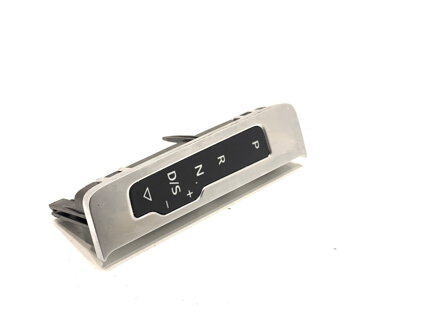 Displej ukazatel změny převodů Audi A3 Limousine (8VS, 8VM) 2013 - 2022 8V1713463A