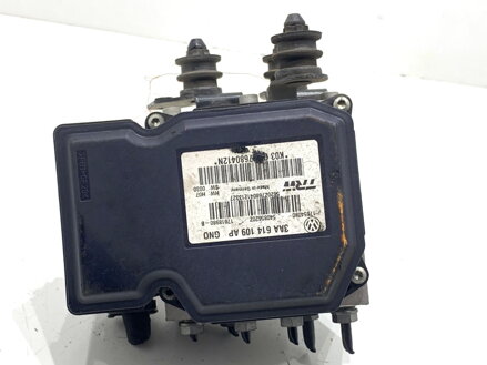 Čerpadlo VW Passat B7 (362) 2010 - 2015 3AA614109AP
