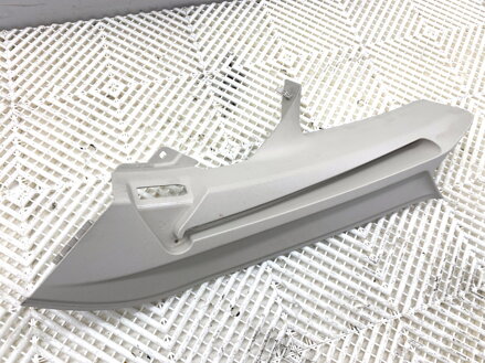 Kryt sloupek zadní vodící lišta rolet pravý BMW 5 Touring (G31) 2017 - 2022 7385490