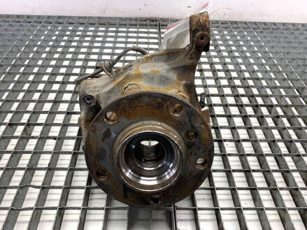 Otoč pravá přední BMW X3 (F25) 2010 - 2017