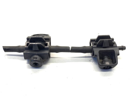 Trysky ostřikovačů Infiniti Q50 2013 - 2022