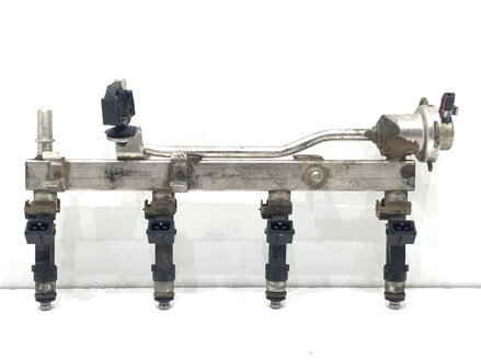 Vstřikovací rampa S wtryskami Opel Astra J Sedan 2012 - 2022 0280151366