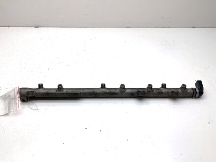 Vstřikovací rampa S čidlem BMW 5 (E60) 2003 - 2010 0445216015 0281002497