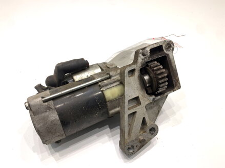 Startér Mitsubishi Grandis (NA_W) 2003 - 2011