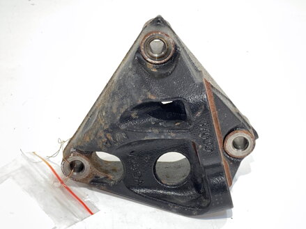 Držák motoru Toyota Auris (_E18_) 2012 - 2018