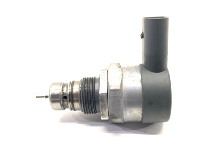 Regulátor tlaku paliva VW Golf VII Variant (BA5, BV5) 2013 - 2022 057130764AB