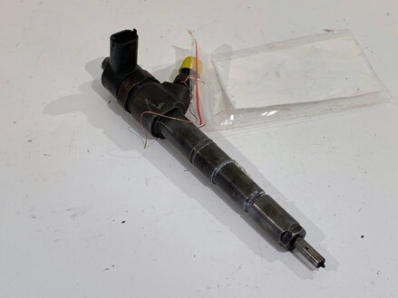 Vstřikovač Opel Astra J Sports Tourer (P10) 2010 - 2015 0445110327