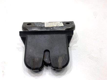 Zámek víka kufru zadní Audi A3 (8L1) 1996 - 2006 8L0827505G