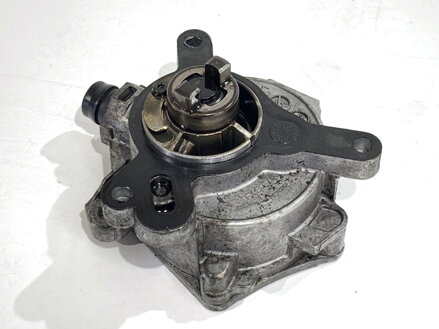 Čerpadlo podtlak Volvo V40 Liftback (525, 526) 2012 - 2022 31316688