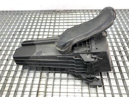 Kryt filtru vzduchu Ford KA + III (UK, FK) 2014 - 2022 J7BG-9C662-BC