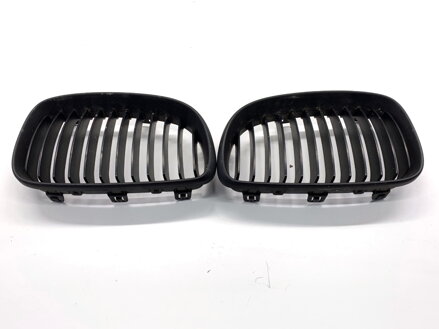 Maska chladiče grill BMW 1 (E87) 2003 - 2013 7179656