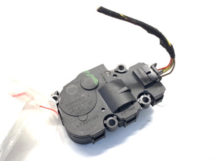 Motor radiátoru topení BMW X5 (G05, F95) 2018 - KT325002