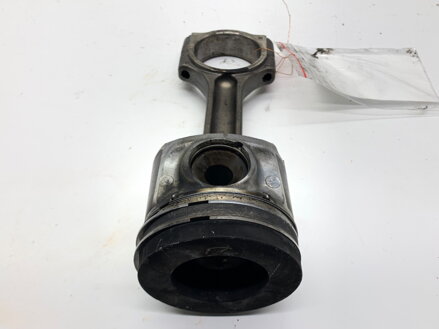 Píst S ojnicí Renault Master III (FV) 2010 - 2022