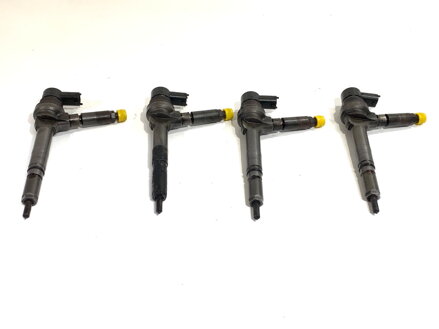 Vstřikovače sada Opel Astra H Kombi (A04) 2004 - 2014 0445110175