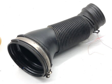 Vzduchové potrubí Skoda Kodiaq (NS7, NV7, NS6) 2016 - 2022 5QA129684