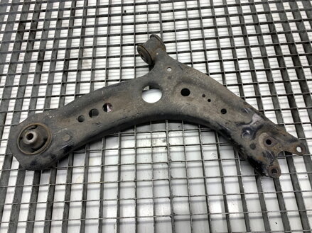 Rameno pravé přední Skoda Octavia III Combi (5E5, 5E6) 2012 - 2022