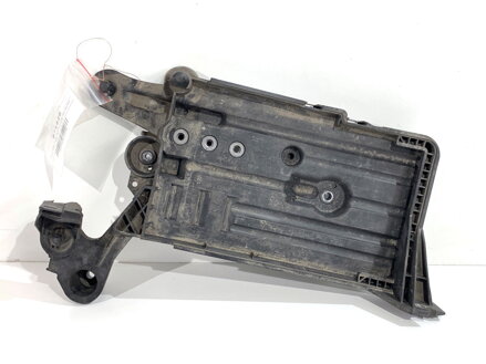 Základna akumulátoru Skoda Octavia III Combi (5E5, 5E6) 2012 - 2022 5Q0915321H