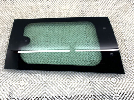 Okno dveře posuvných zadní pravé Ford Tourneo Courier B460 (MPV) 2014 - 2022 HT76-A25722