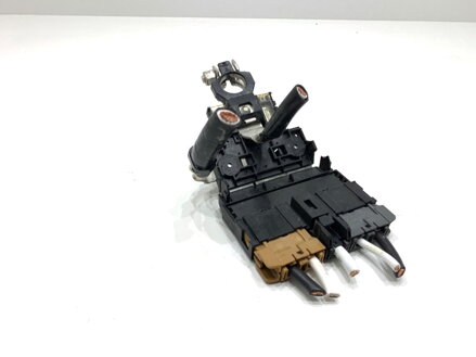 PÓL / svorka (BATERIE) plus Suzuki Swift VI (ZD_, ZC_) 2023 -