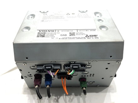 Rádio Volvo XC60 II (246) 2017 - 2022 32141143