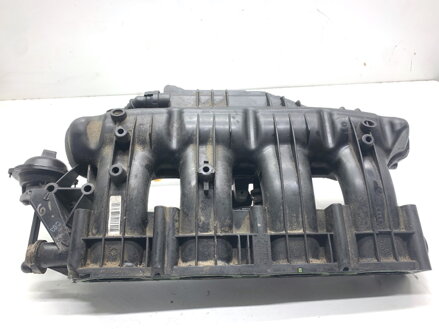 Sací potrubí Audi A4 B8 Avant (8K5) 2007 - 2015