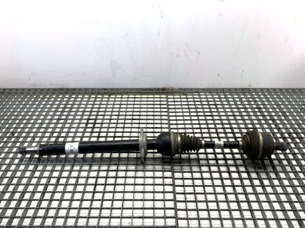 Poloosa pravá přední Mercedes-benz Class GLA (X156) 2013 - 2022 2463301701