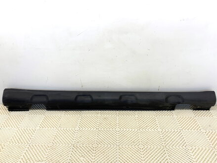 Lišta prahová pravá Mercedes-benz Class GLA (X156) 2013 - 2022 A1566980414