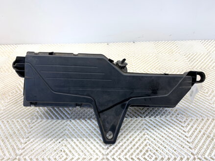 Kryt filtru vzduchu BMW 3 (F30, F80) 2011 - 2018 8578649