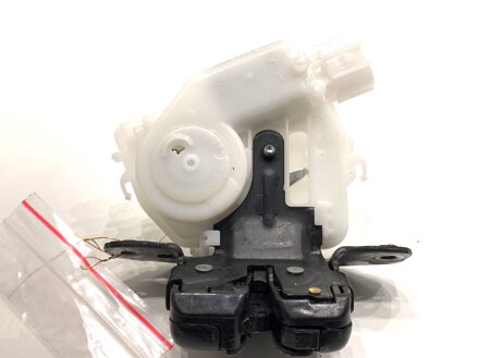 Zámek víka kufru zadní Toyota Yaris (_P21_, _PA1_, _PH1_) 2020 -