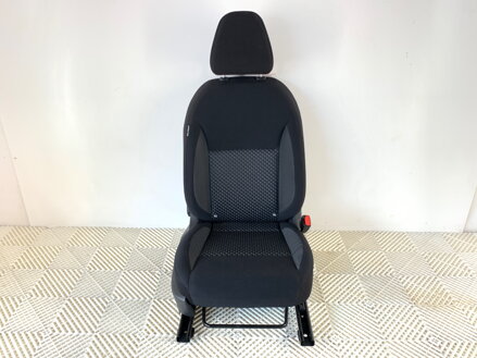 Sedadlo pravé přední Nissan Micra V (K14) 2016 - 2022