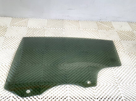 Okno levé zadní Tesla Model Y (5YJY) 2019 - 2022