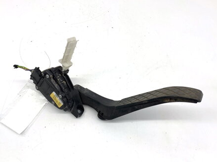 Plynový pedál VW Touareg (7LA, 7L6, 7L7) 2002 - 2013 7L0723507D