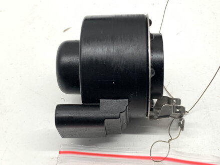 Ventil elektroventil Tesla Model Y (5YJY) 2019 - 2022 1501100-CL-C