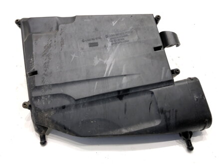 Kryt filtru vzduchu pravý Mercedes-benz Class GL (X164) 2006 - 2012 A6420940204