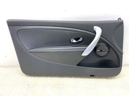 Tapecírung dveří levý přední Renault Megane III Coupe (DZ0/1_) 2008 - 2022