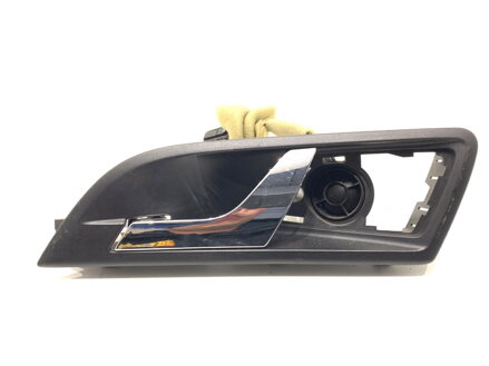 Klika vnitřní levá přední Skoda Superb II Kombi (3T5) 2009 - 2015 3T0837247