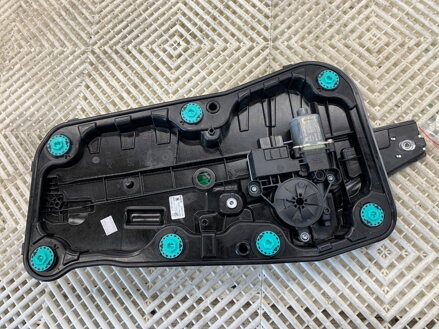 Stahovačka okna levá zadní Skoda Octavia IV (NX3, NN3) 2020 - 2022 5Q0959407D 5E3839655A