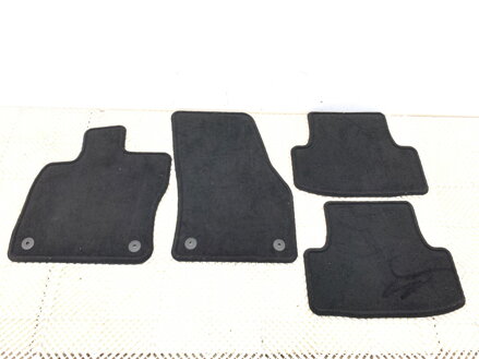 Dywanik sada Seat Ateca (KH7, KHP) 2016 - 2022 576061675C