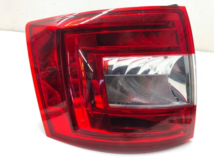 Světlo levé zadní Skoda Octavia III Combi (5E5, 5E6) 2012 - 2022