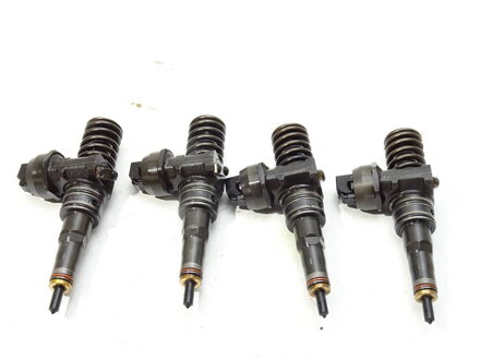 Vstřikovače VW Golf IV (1J1) 1997 - 2008 0414720213