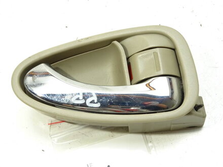 Klika přední pravá vnitřní Toyota Avensis Sedan (_T27_) 2008 - 2018 69205-05050