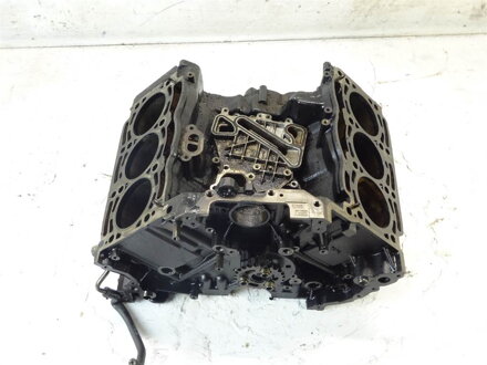 Blok motoru VW Touareg (7P5, 7P6) 2010 - 2018 CVVA 059011HA